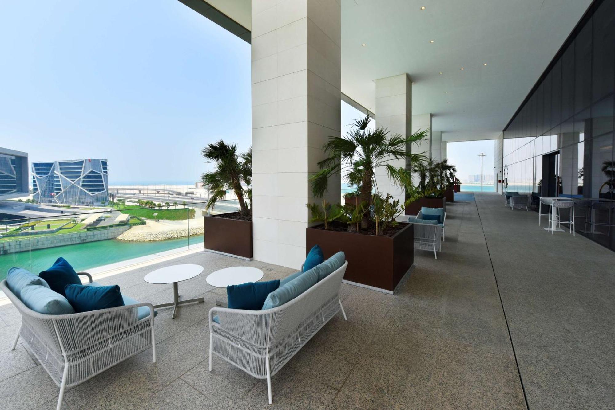 Hilton Garden Inn Bahrain Bay Manama Exterior foto